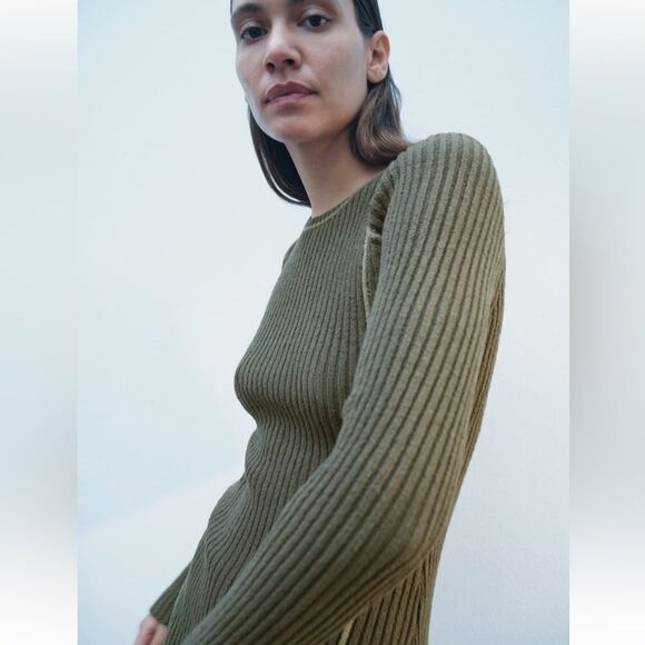 Zara piped knit midi dress - Picture 2 of 11